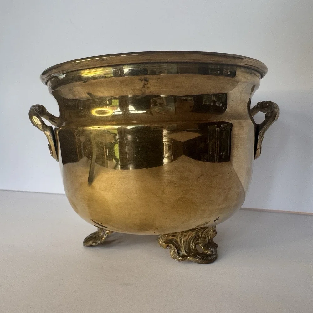 Vintage Brass Planter Jardiniere With Handles – Footed Lion Paw Base 4.5x6